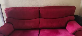 Sofá 2 plazas rojo con asientos abatibles