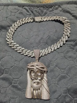 Colgante Jesús Grande, circonitas