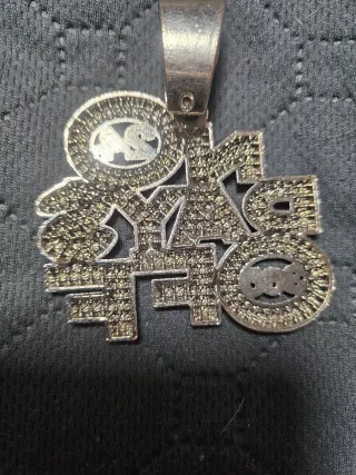 Colgante No Days Off, circonitas