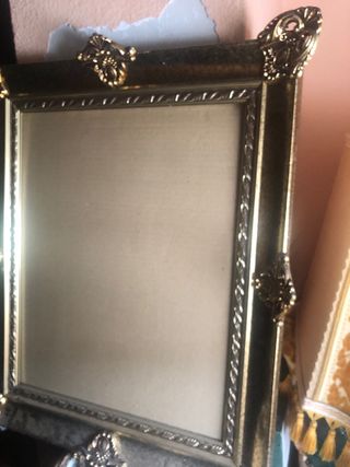 Marco de fotos dorado 62x52 cm