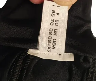 Costume da bagno Moschino nero con M dorata