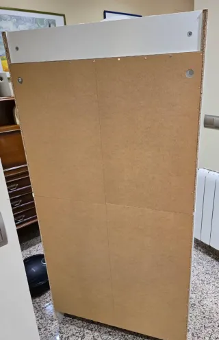 URGE. Estanterías Ikea Blancas