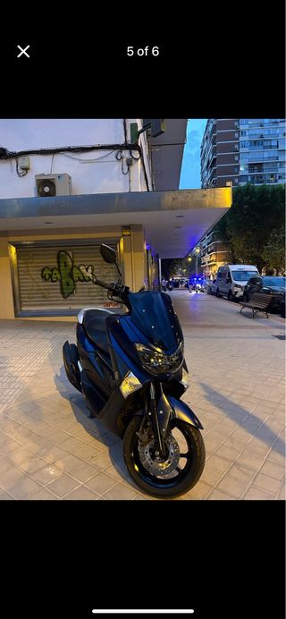 Moto Yamaha NMAX 125