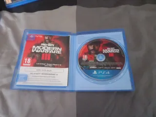 Call of Duty: Modern Warfare PS4 Edición Multigene