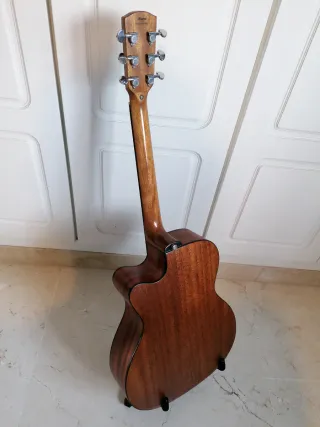 Guitarra Electroacústica Alvarez AF66CESHB