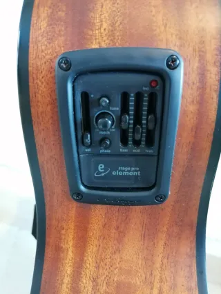 Guitarra Electroacústica Alvarez AF66CESHB