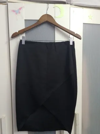 Top encaje negro nuevo + Falda midi Oxygen