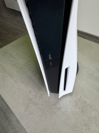 PS5 + 8 Juegos + 2 Mandos