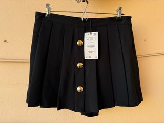 Falda pantalón Zara tablas botones dorados Talla M