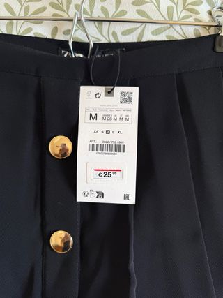 Falda pantalón Zara tablas botones dorados Talla M