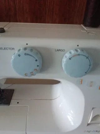 Máquina de coser Alfa ZIG-ZAG