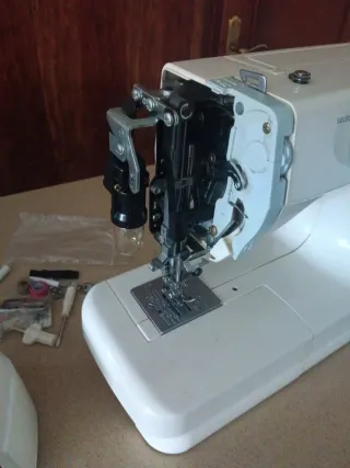 Máquina de coser Alfa ZIG-ZAG