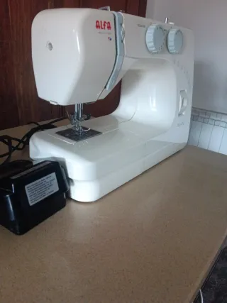 Máquina de coser Alfa ZIG-ZAG
