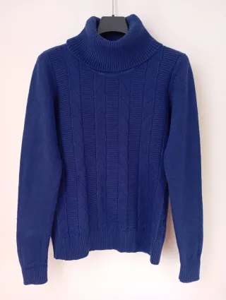 Jersey cuello alto azul suave