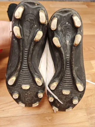 Botas de fútbol Nike Talla 36