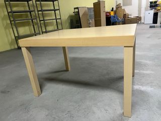 Mesa comedor expandible madera clara