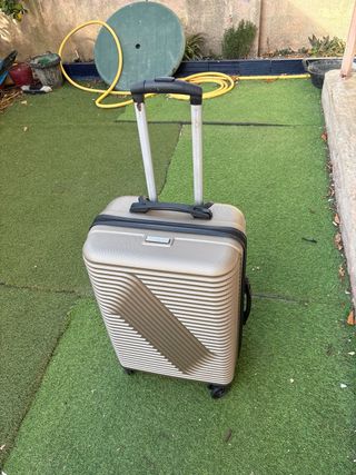 Maleta de viaje beige nueva
