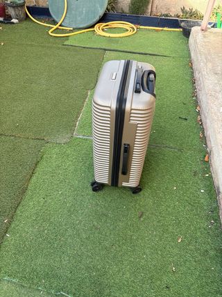 Maleta de viaje beige nueva