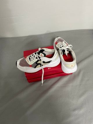 Deportivas Jordan Originales Talla 42.5