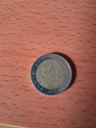 Monedas 2 euros a 5 euros cada una