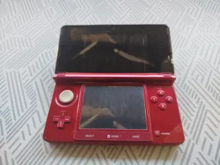 Nintendo 3DS Rossa