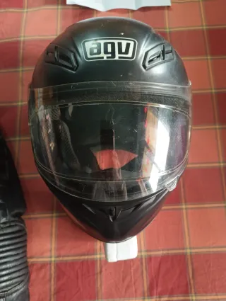 Cazadora de cuero BEST negra + Casco AVG talla L.