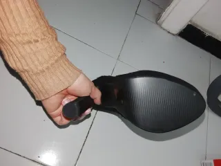 Botines negros con pelo