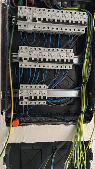 Electricista económico – Urgencias 24h Instalación