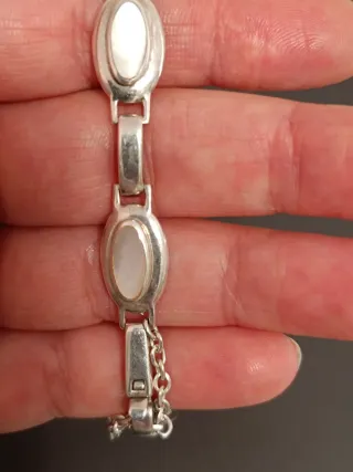 Pulsera Plata y Nácar Ovalada