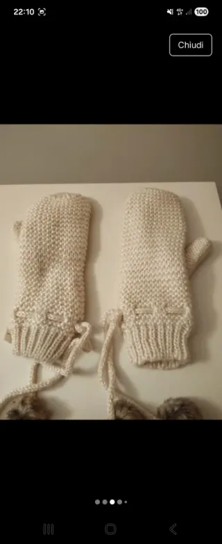 Guanti in lana con pompon