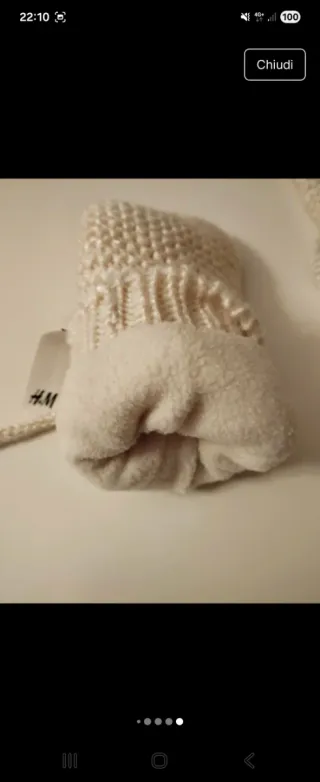 Guanti in lana con pompon