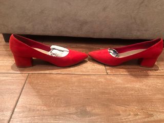 Zapatos de ante rojos talla 37