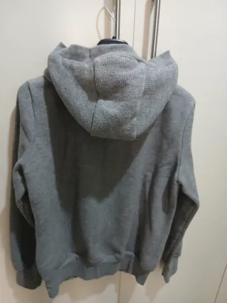 Giacca felpata con cappuccio grigia