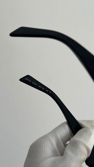 Gafas de sol Prada SPR 27Z – Montura negra / lente