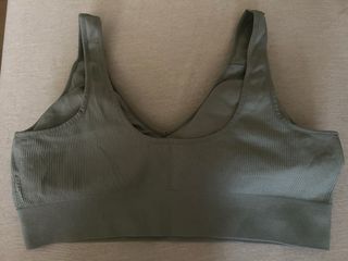 Lote 2 Sujetadores Deportivos Beige y Verde