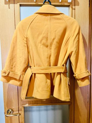 Chaquetón lana mostaza Kalfe talla 44