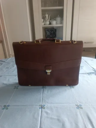 Maletín ejecutivo piel marrón