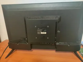 Televisión Nevir 32 muy fina