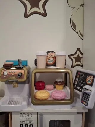 Cocina de juguete de madera