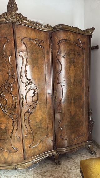 Armario clásico madera y cristal