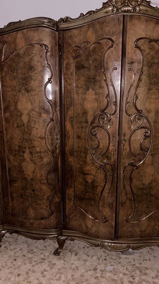 Armario clásico madera y cristal