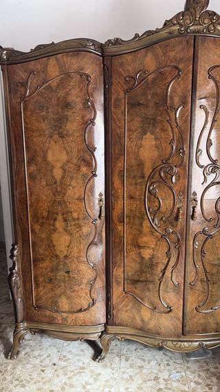 Armario clásico madera y cristal