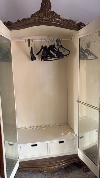 Armario clásico madera y cristal