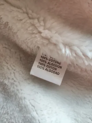 Abrigo niña con capucha y pelo