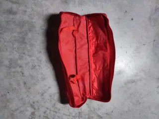 Bolsa de triángulos KIA