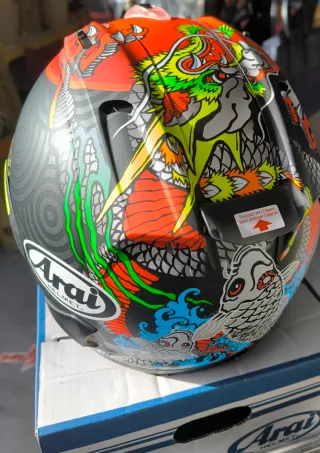 Casco Arai TATSUKI
