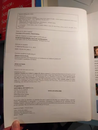 Fundamentos De Economia