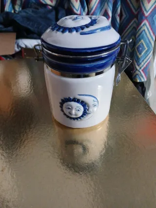 Contenitore ceramica blu e bianco