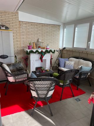 Chimenea decorativa blanca y negra