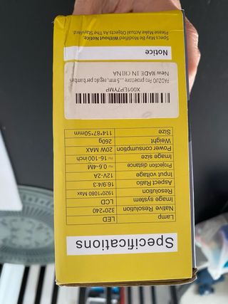 Mini proyector LED Source con mando